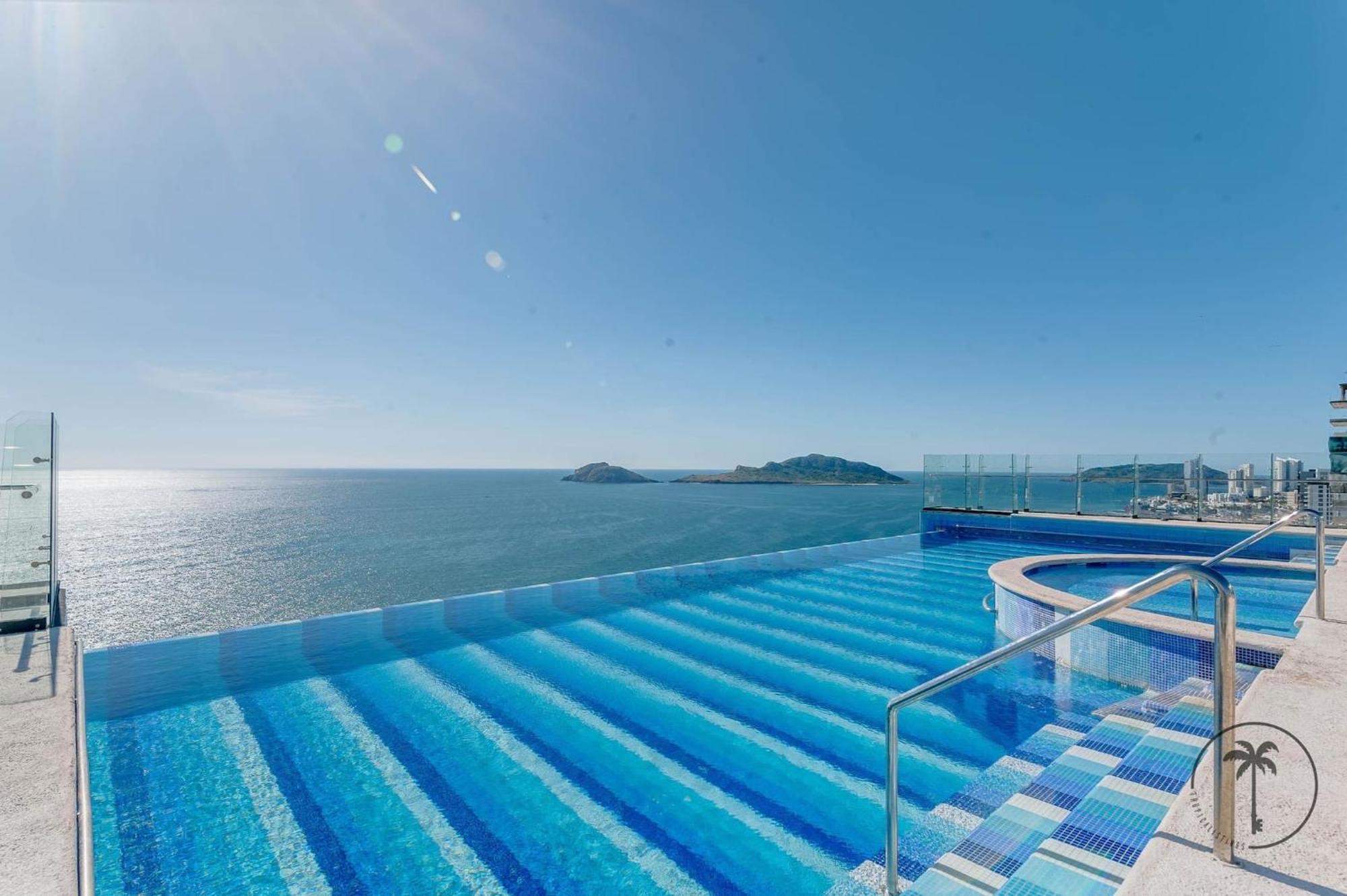Terraza Con Vista Al Mar Y A Atardeceres Apartment Mazatlan Exterior photo